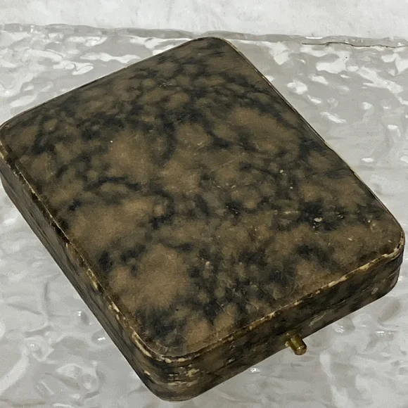 Porte & Markle Gold Pocket Watch with Chain - Picture 11 of 12